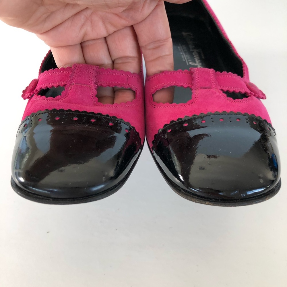 ♦️SOLD♦️SALVATORE FERRAGAMO Pink Suede Black Patent Leather Cap Toe Flat Loafer - Picture 10 of 14